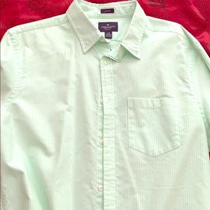 American Eagle Button Down shirt